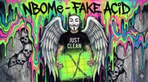 NeelixberliN-Figur hält gefährlichen NBOMe-Blotter. Warnung vor Fake-LSD und Vergiftung. Watercolor Style.